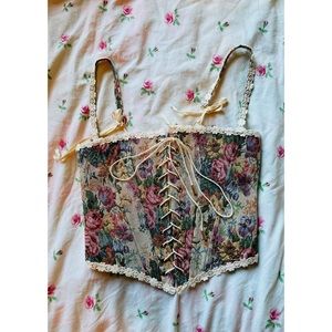 Vintage Style Floral Corset🌸🌼